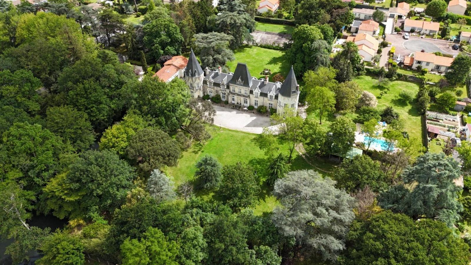 Chambres d'Hôtes Château du Bois de La Noe Bouaye Extérieur photo