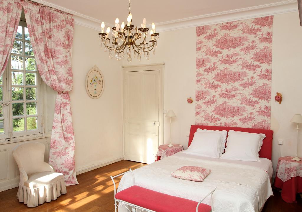 Chambres d'Hôtes Château du Bois de La Noe Bouaye Chambre photo